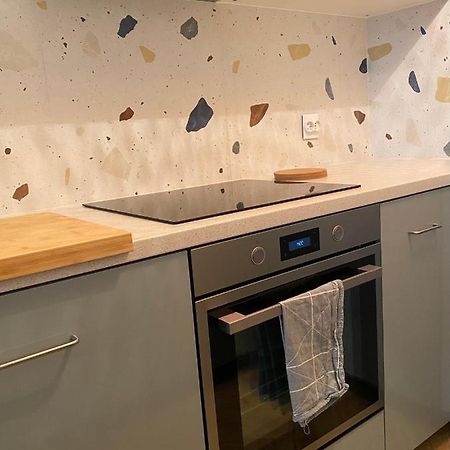 Apartment Close To Metro, 8 Minutes To Centrum And Near Airport Varsavia Esterno foto