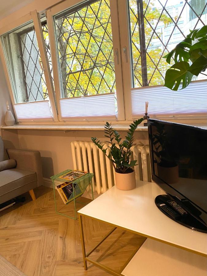 Apartment Close To Metro, 8 Minutes To Centrum And Near Airport Varsavia Esterno foto